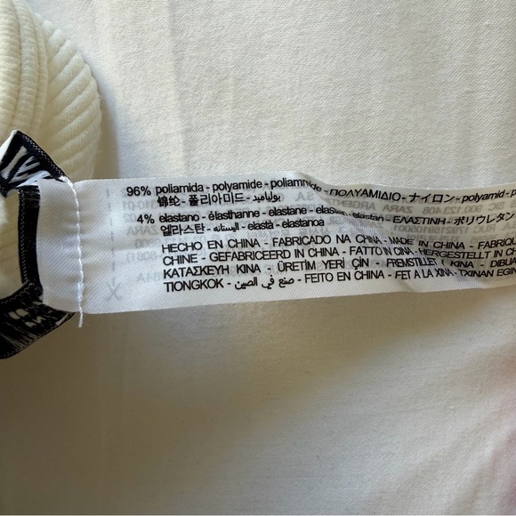 Zara Cream Ribbed Chevron Ruffle Hem Tank Top - Picture 4 of 5